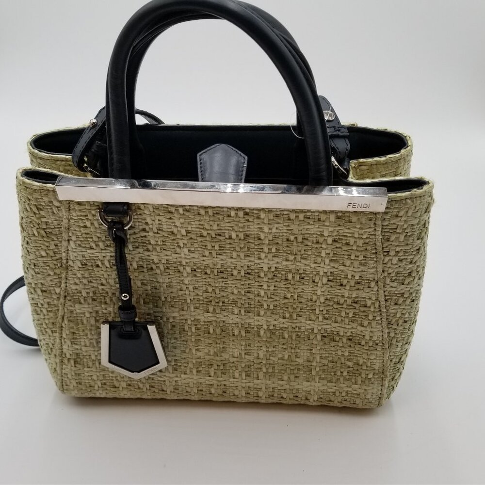 FENDI PETITE Toujours crossbody bag leather handle straw light green